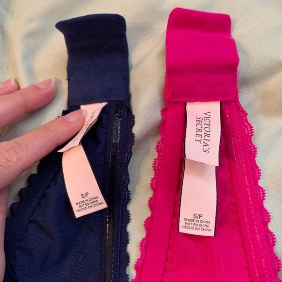 Victoria’s Secret strapless bras - Picture 3 of 3